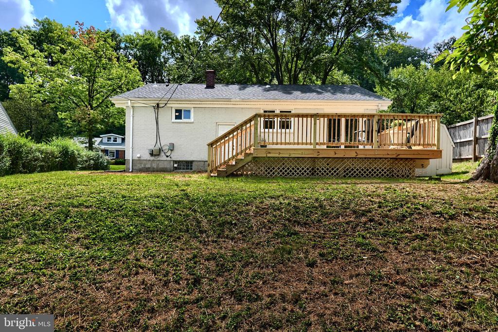 1004 DONINGTON CIRCLE