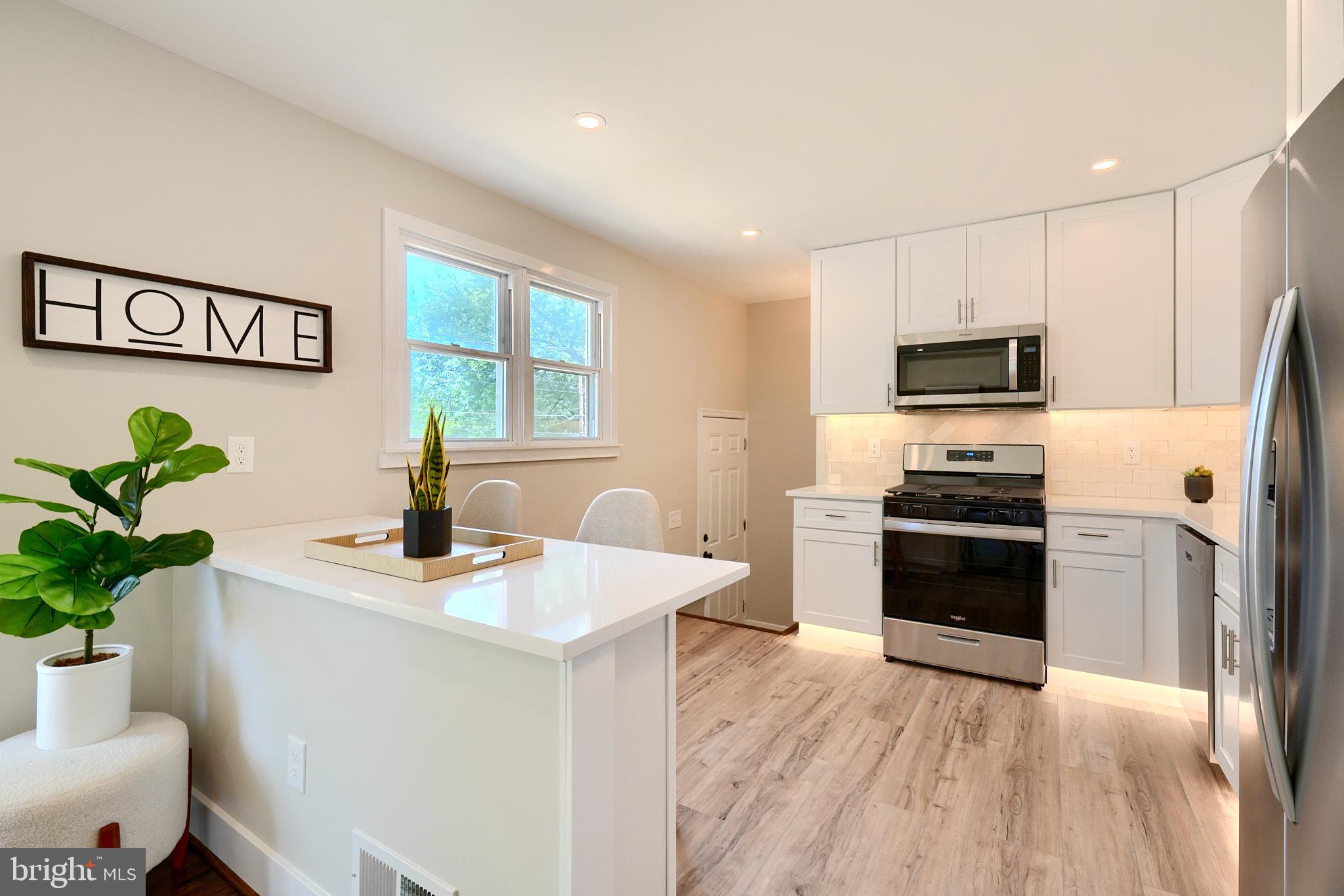 1004 DONINGTON CIRCLE