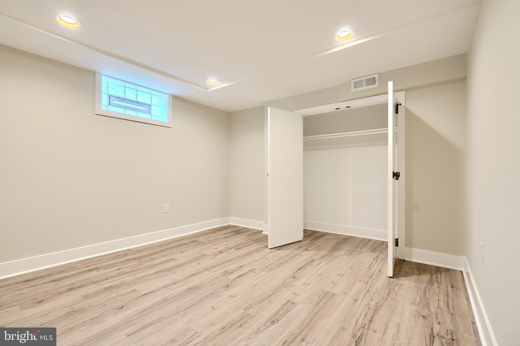 1004 DONINGTON CIRCLE