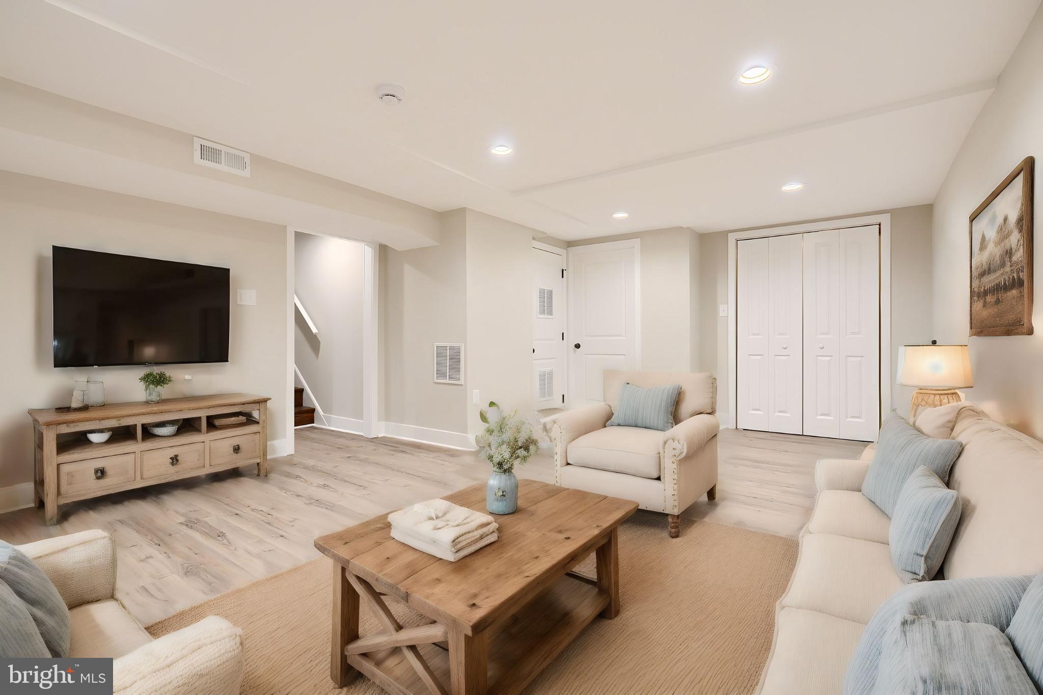 1004 DONINGTON CIRCLE