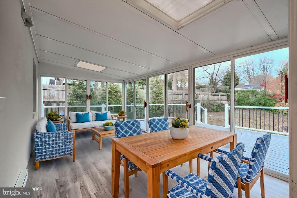 411 TERRACE WAY