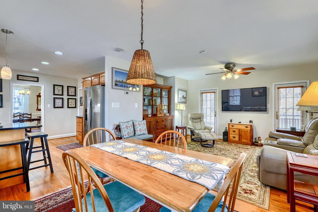 581 WOODBINE AVENUE