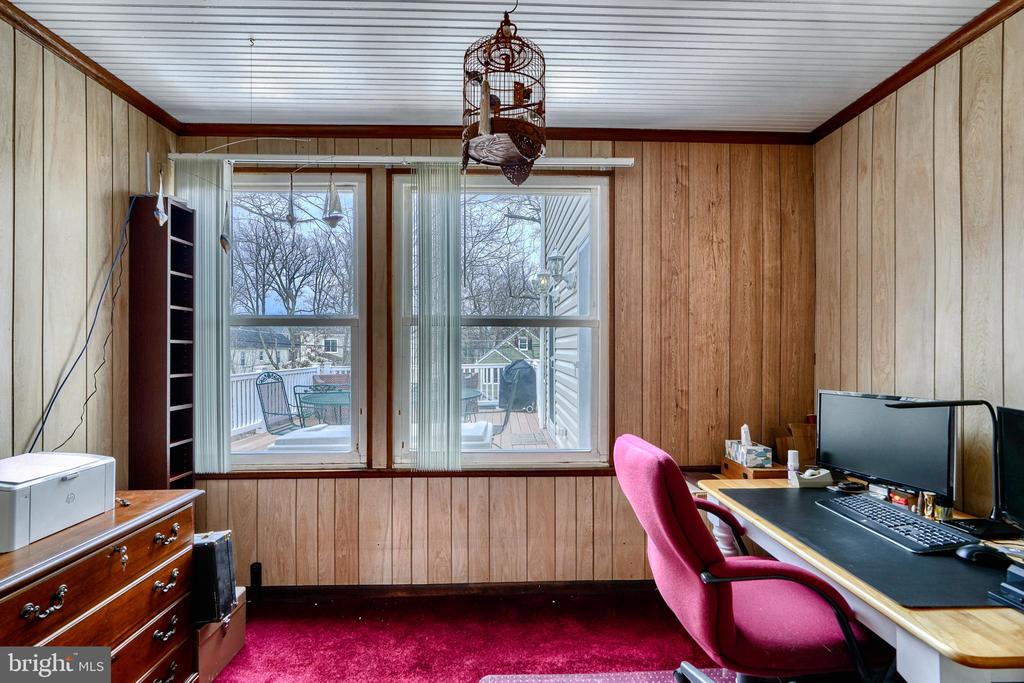 581 WOODBINE AVENUE