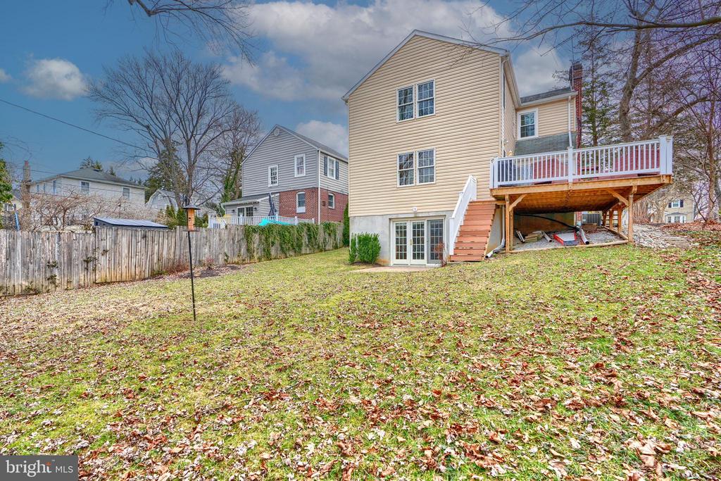 581 WOODBINE AVENUE
