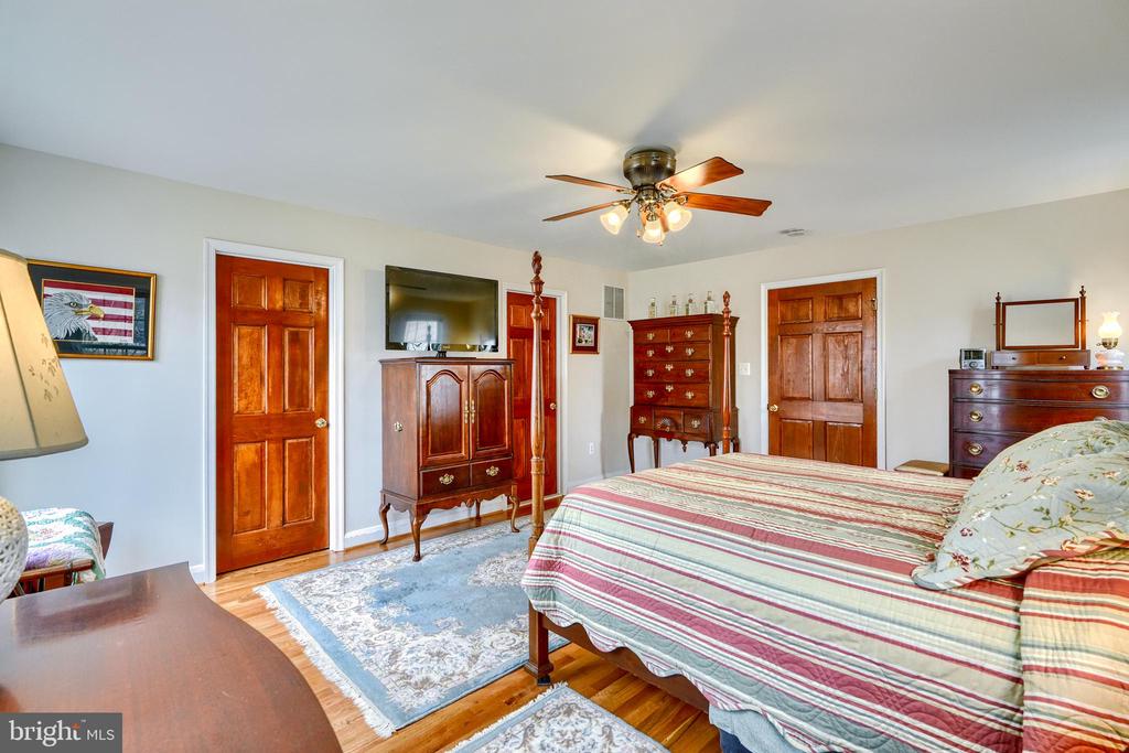 581 WOODBINE AVENUE