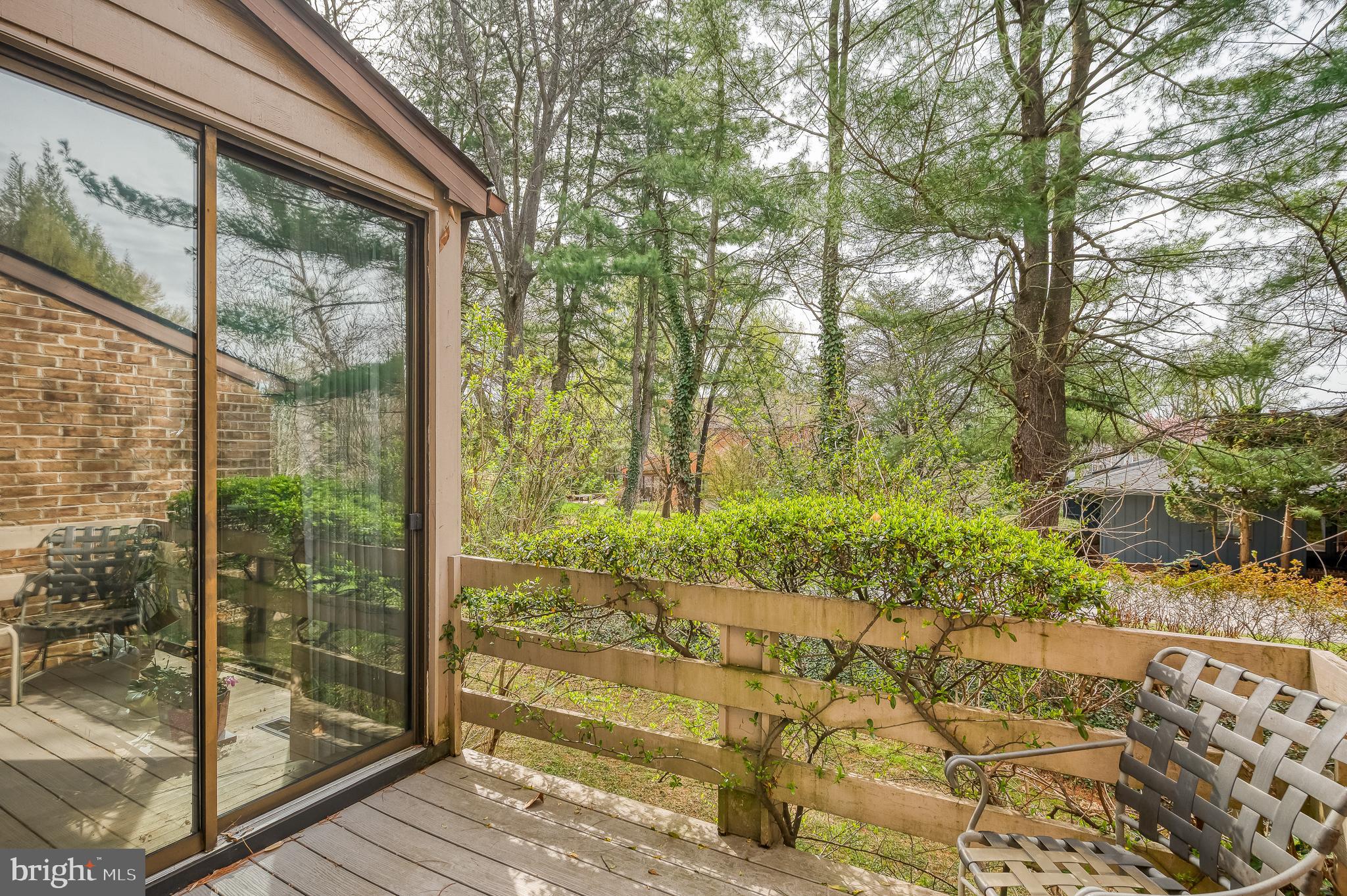 7 HAMPSHIRE WOODS COURT