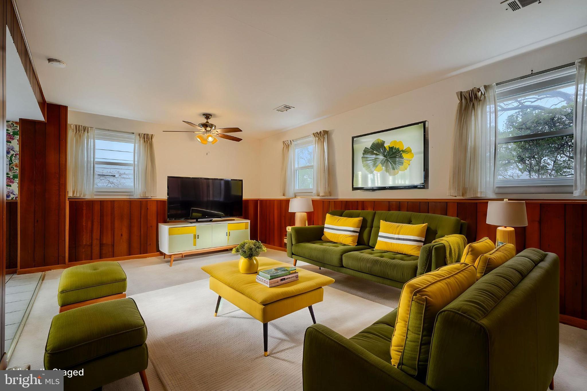 1005 KENILWORTH DRIVE