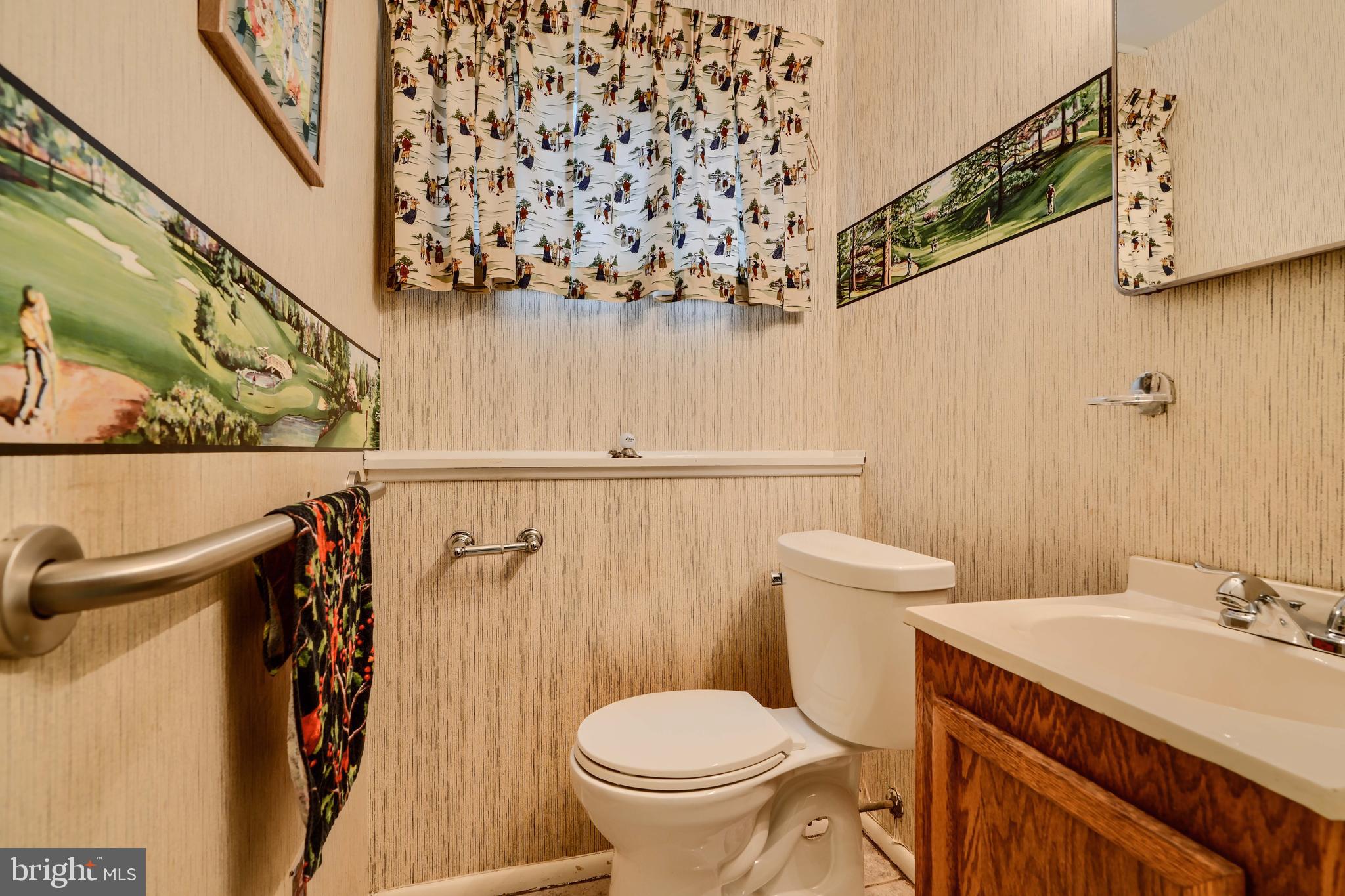 1005 KENILWORTH DRIVE