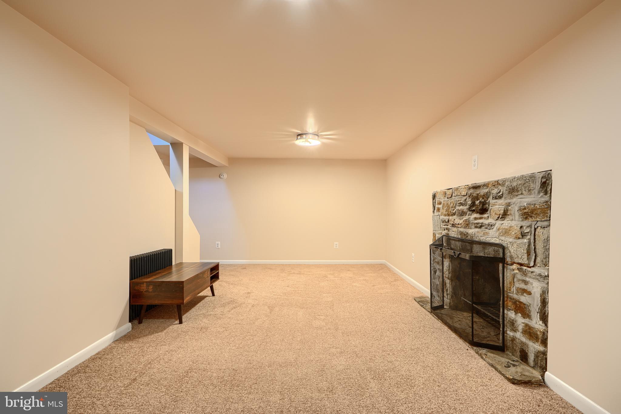 405 W CHESAPEAKE AVENUE