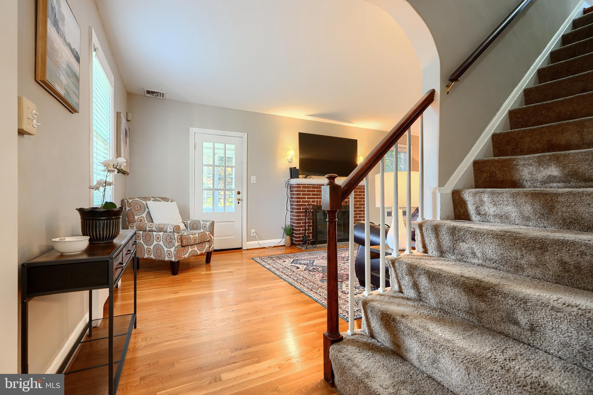 405 W CHESAPEAKE AVENUE