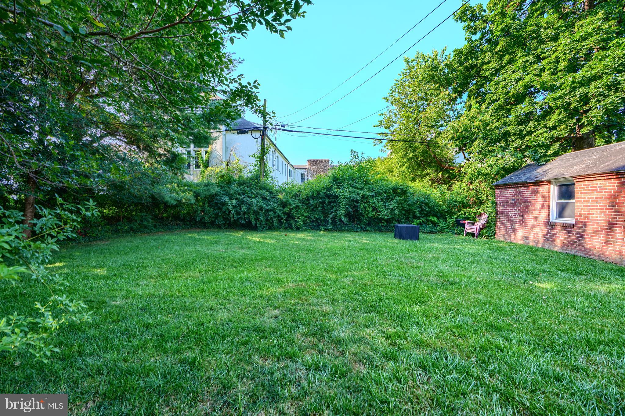 405 W CHESAPEAKE AVENUE