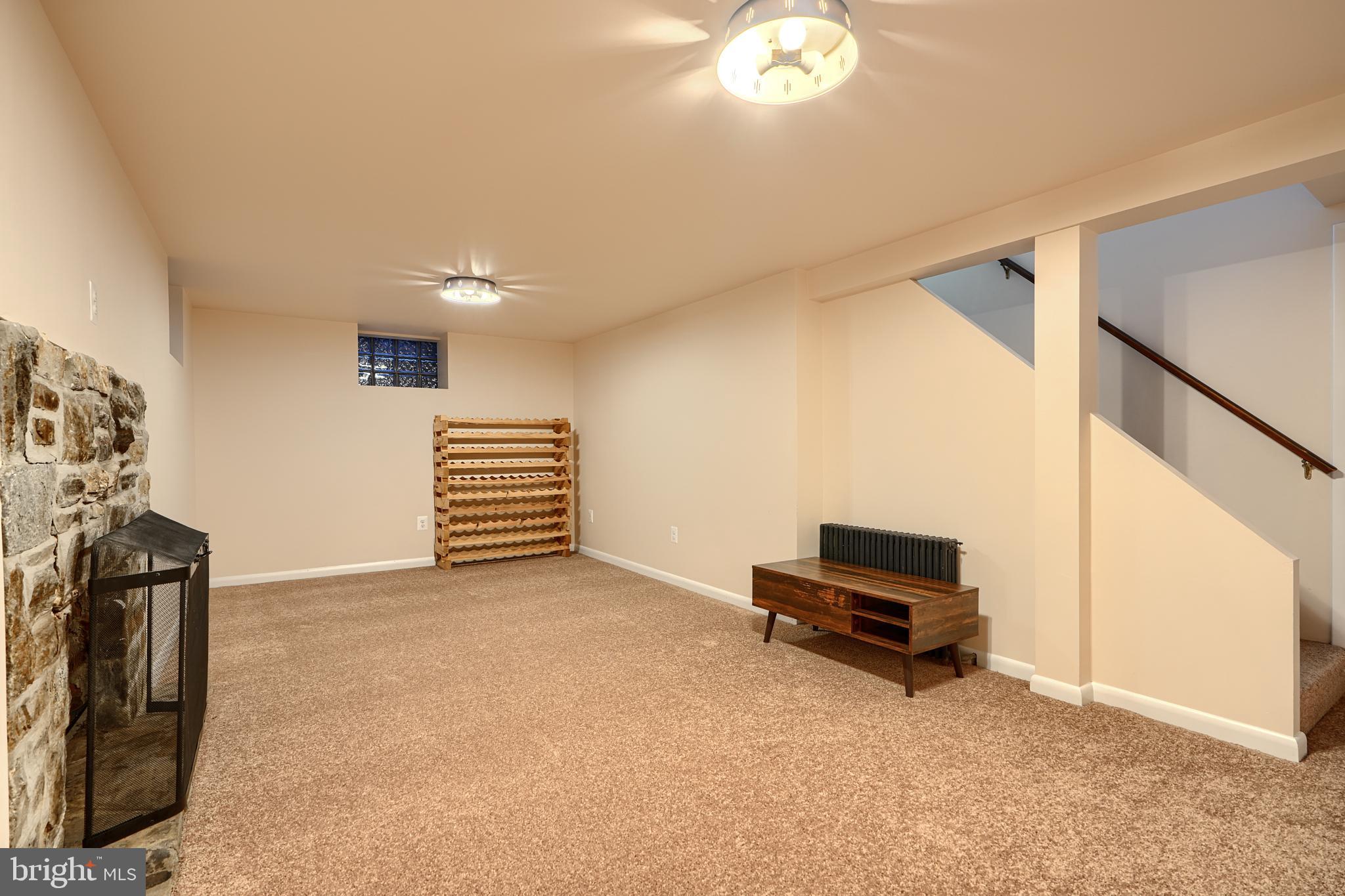 405 W CHESAPEAKE AVENUE