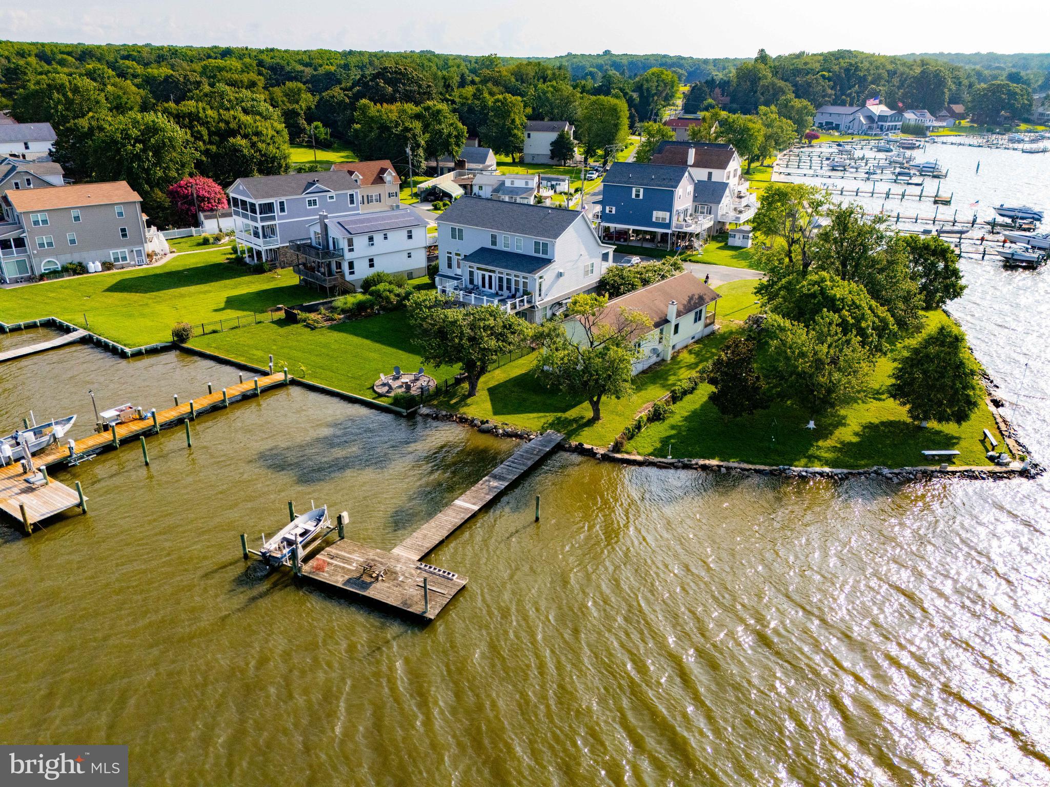 1830 BEECHWOOD AVENUE