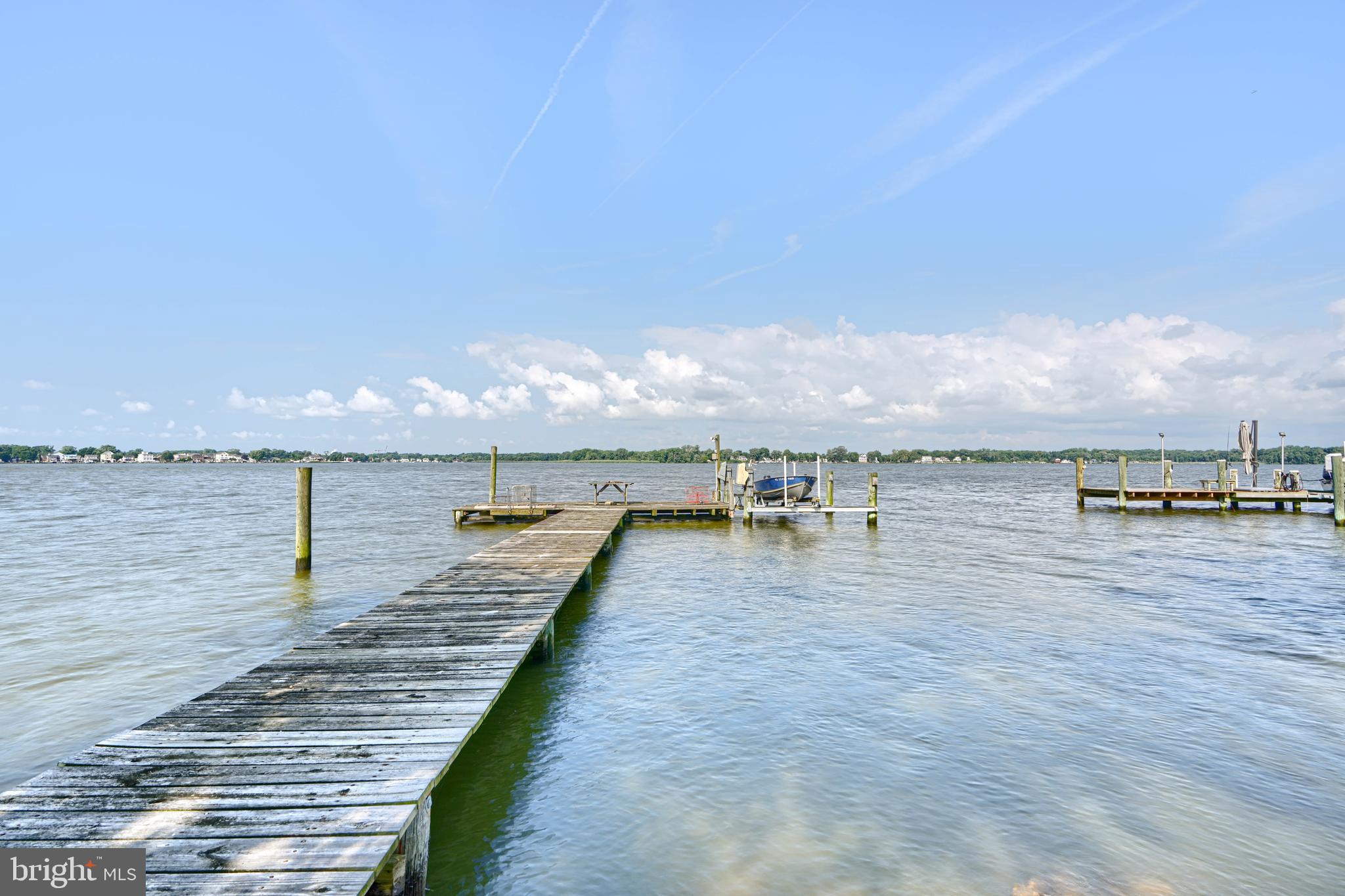 1830 BEECHWOOD AVENUE