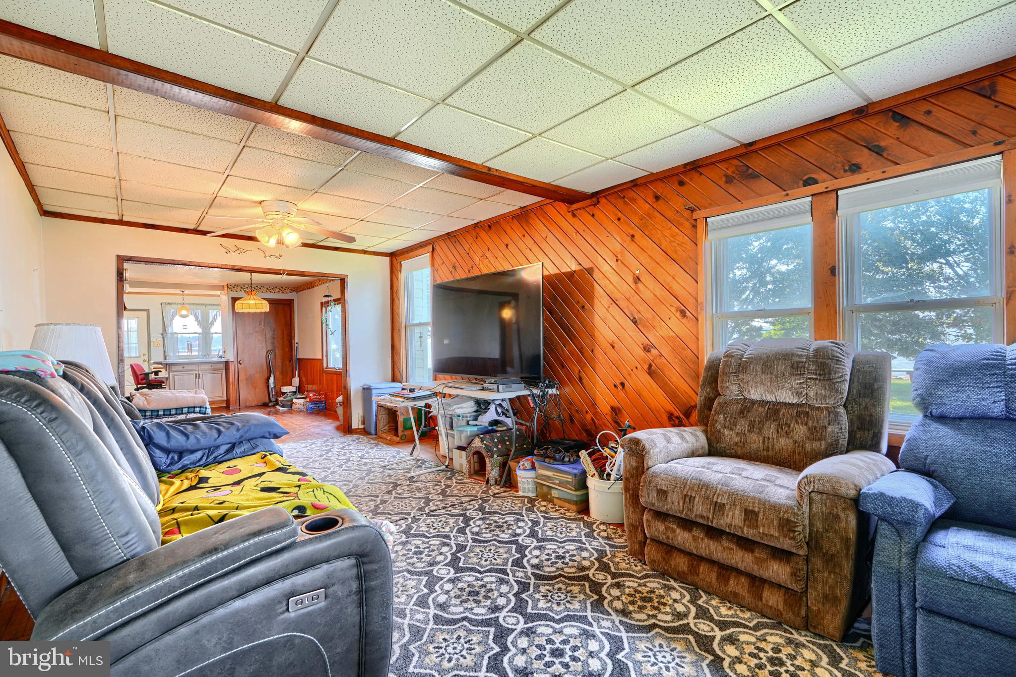 1830 BEECHWOOD AVENUE