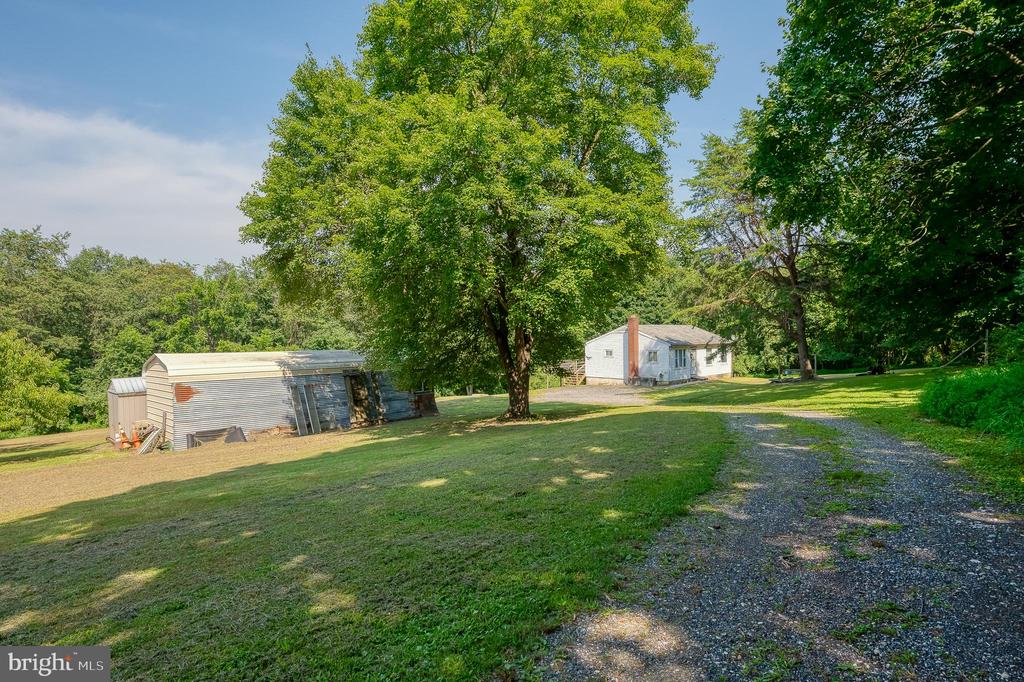 20542 GREEN ROAD
