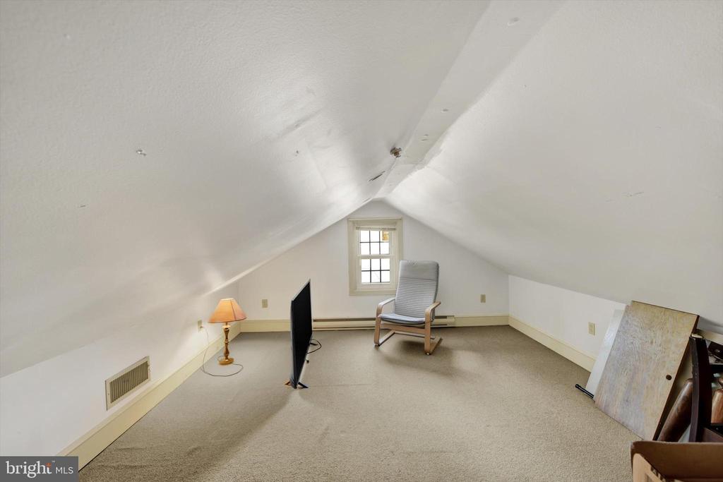 402 DIXIE DRIVE