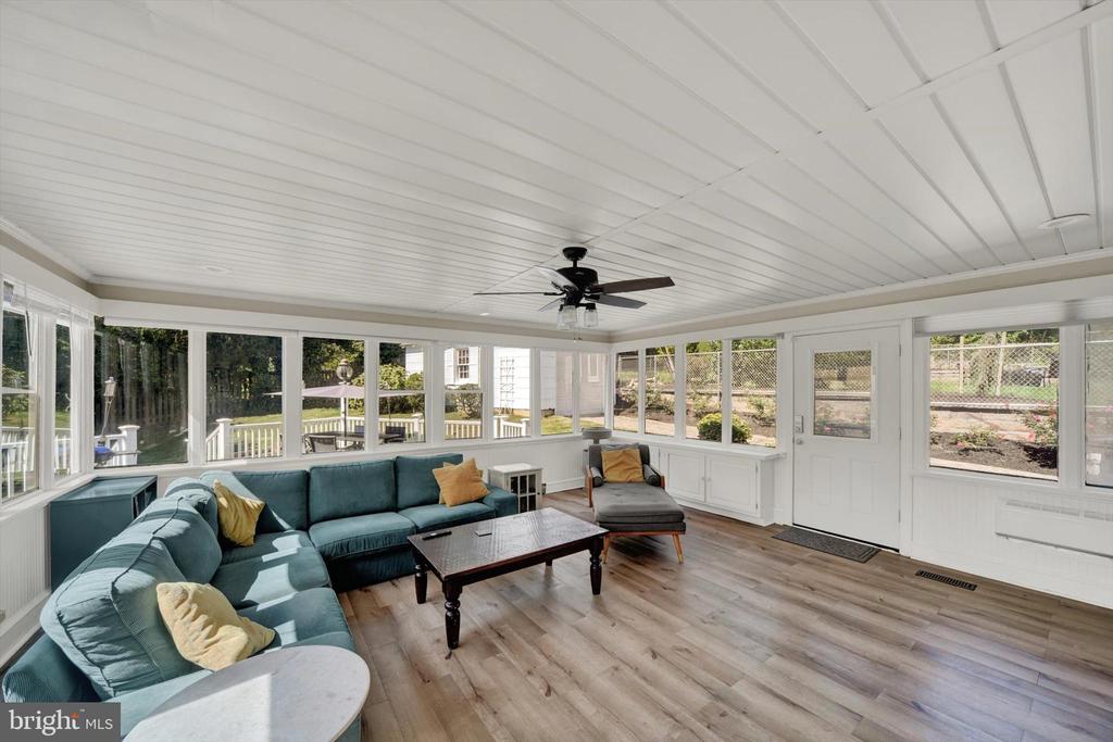 402 DIXIE DRIVE