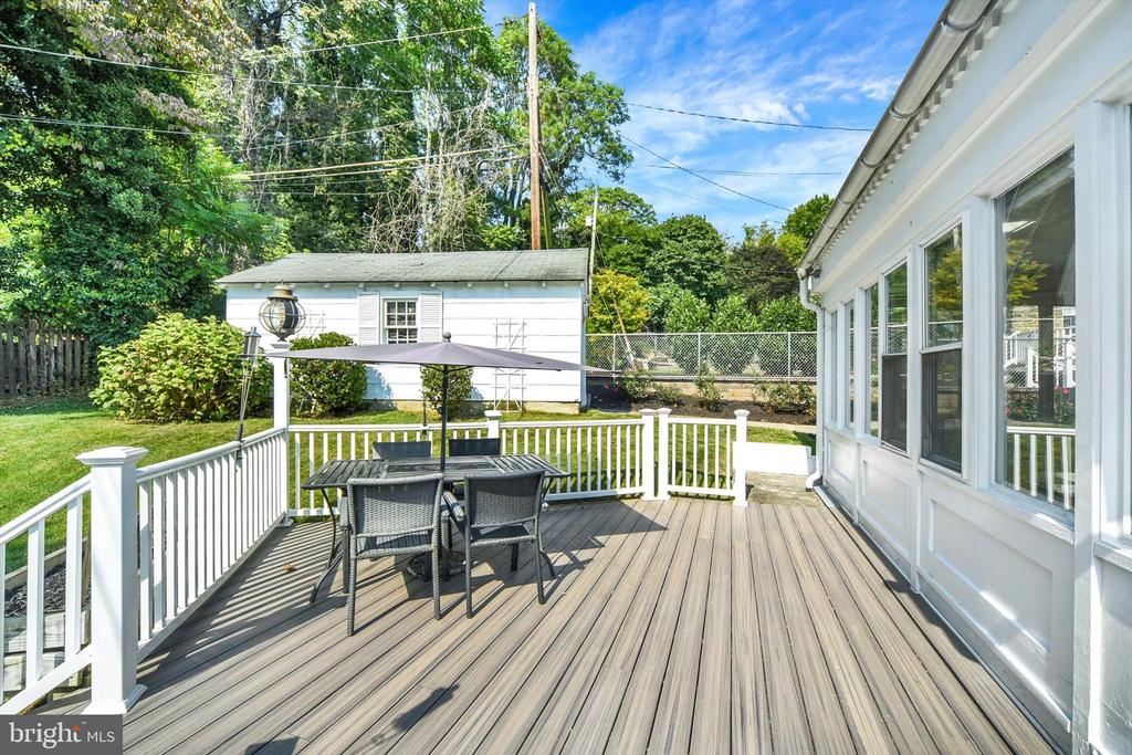 402 DIXIE DRIVE