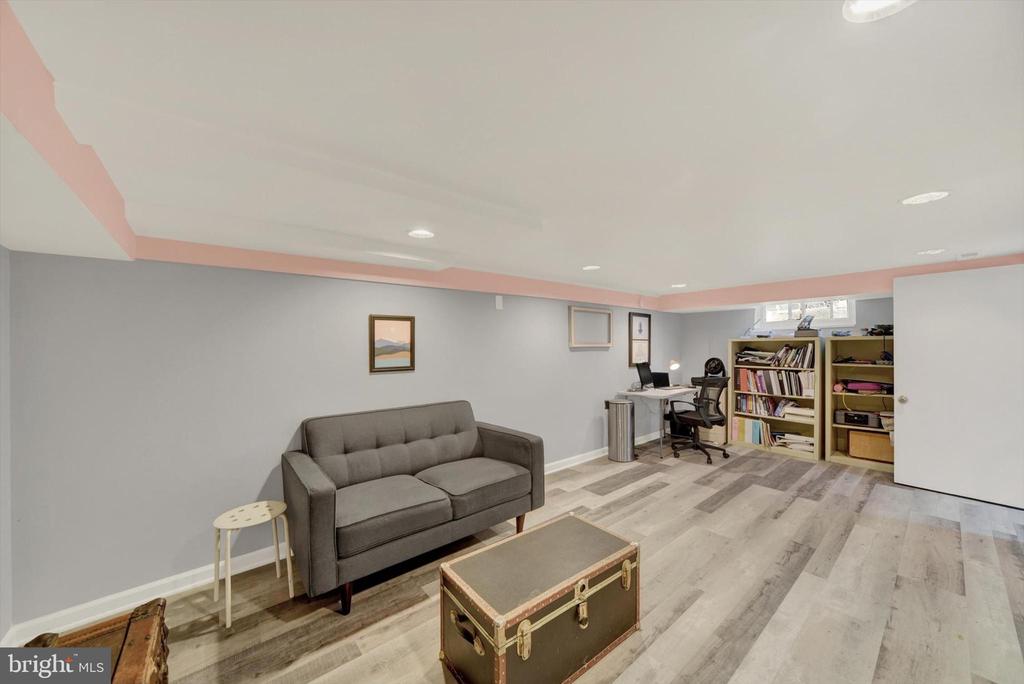 402 DIXIE DRIVE