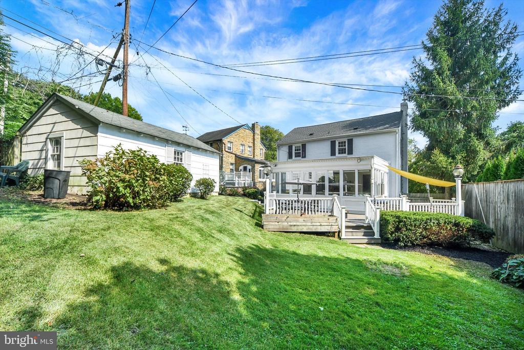 402 DIXIE DRIVE