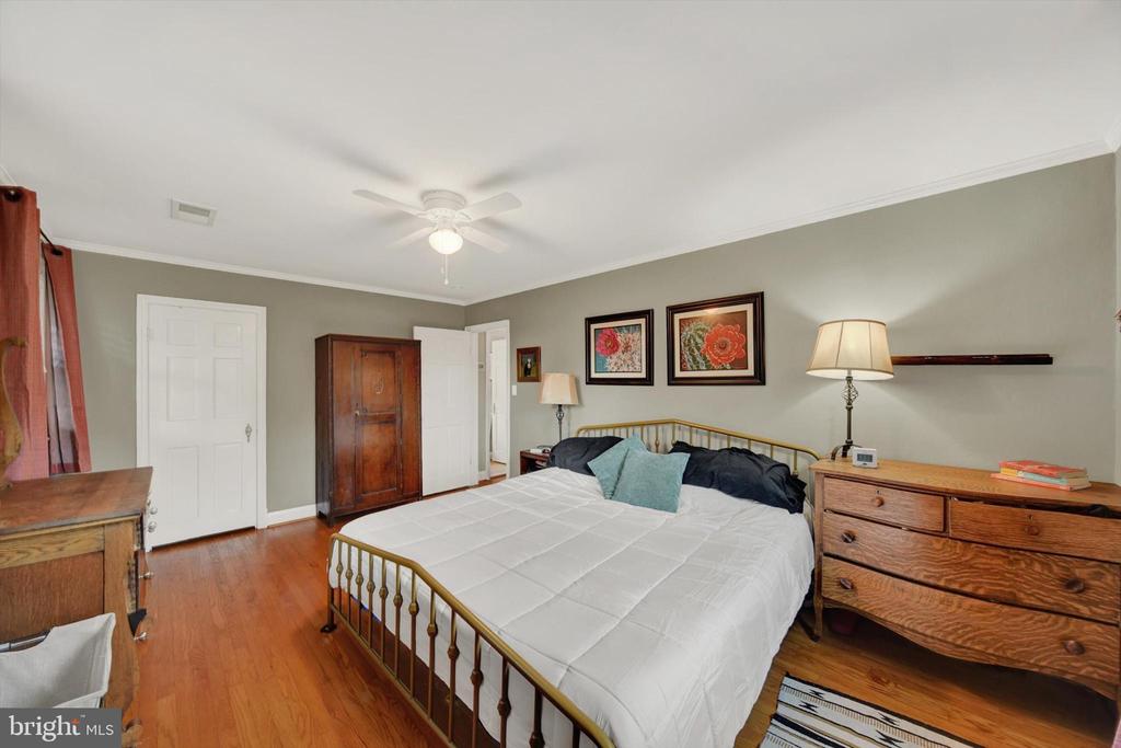 402 DIXIE DRIVE
