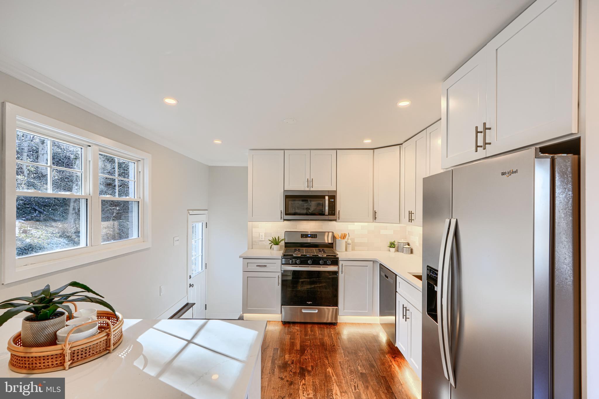 1005 DONINGTON CIRCLE