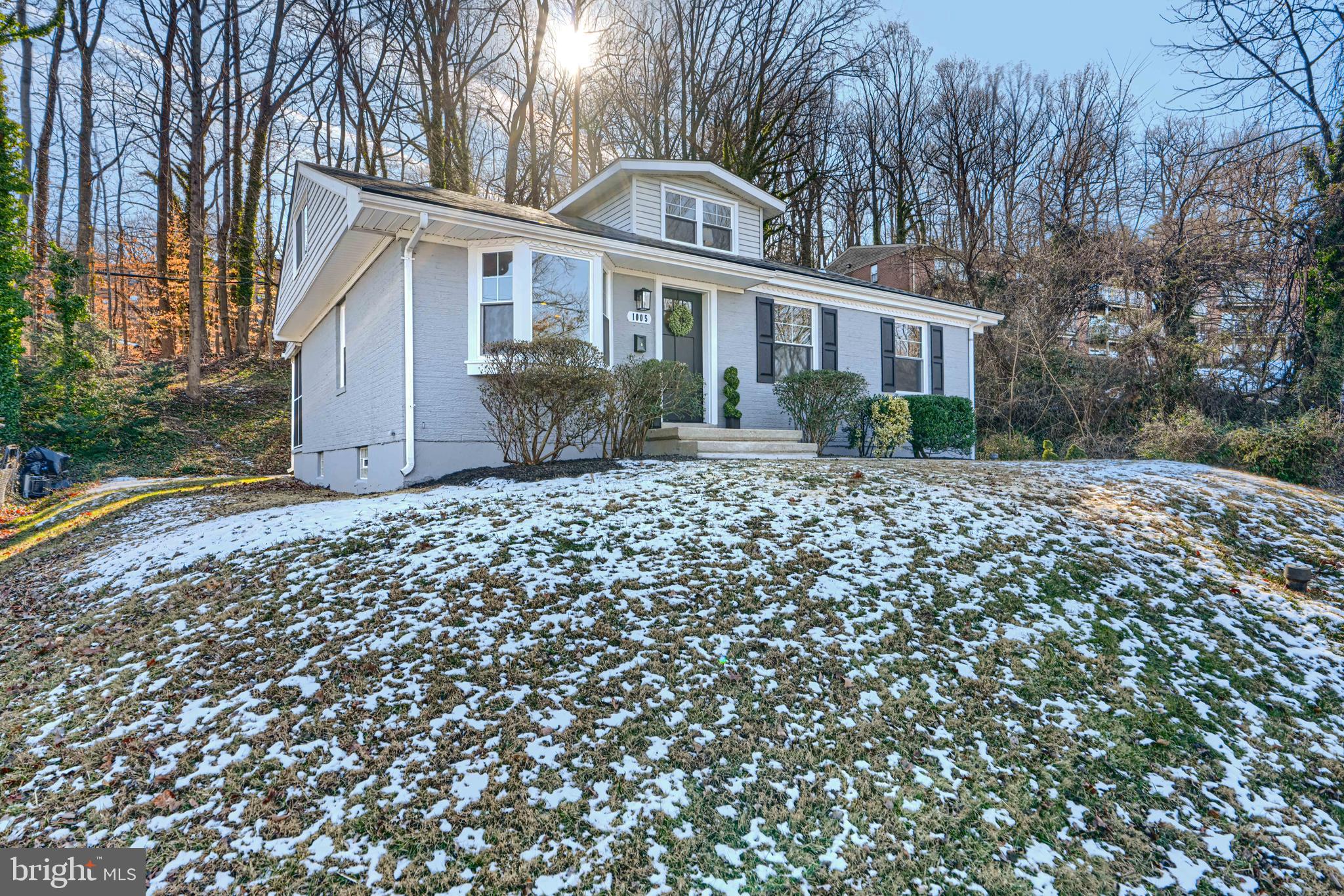 1005 DONINGTON CIRCLE