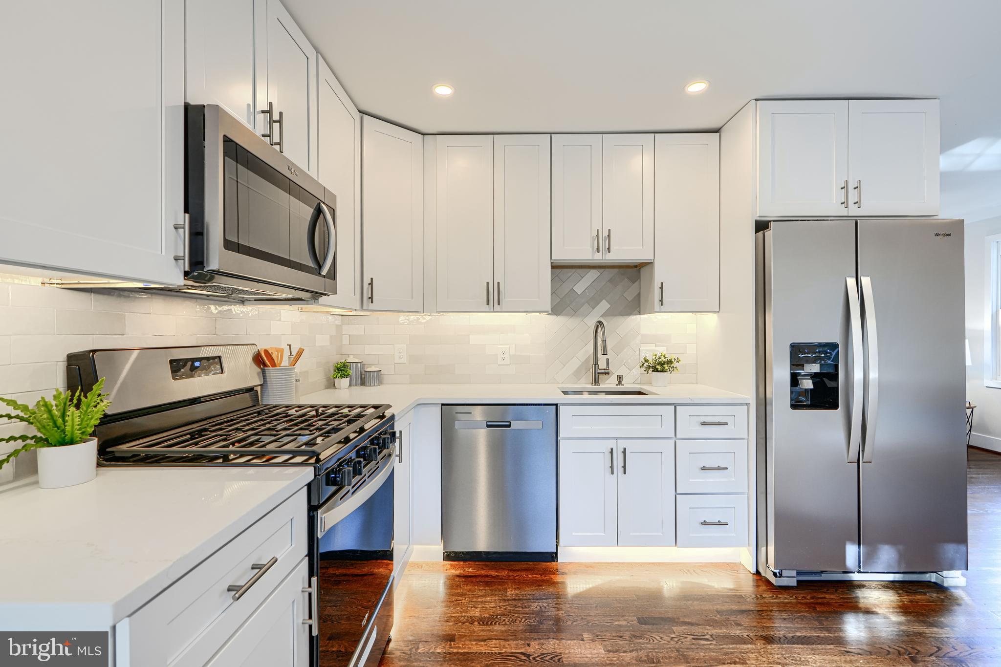 1005 DONINGTON CIRCLE