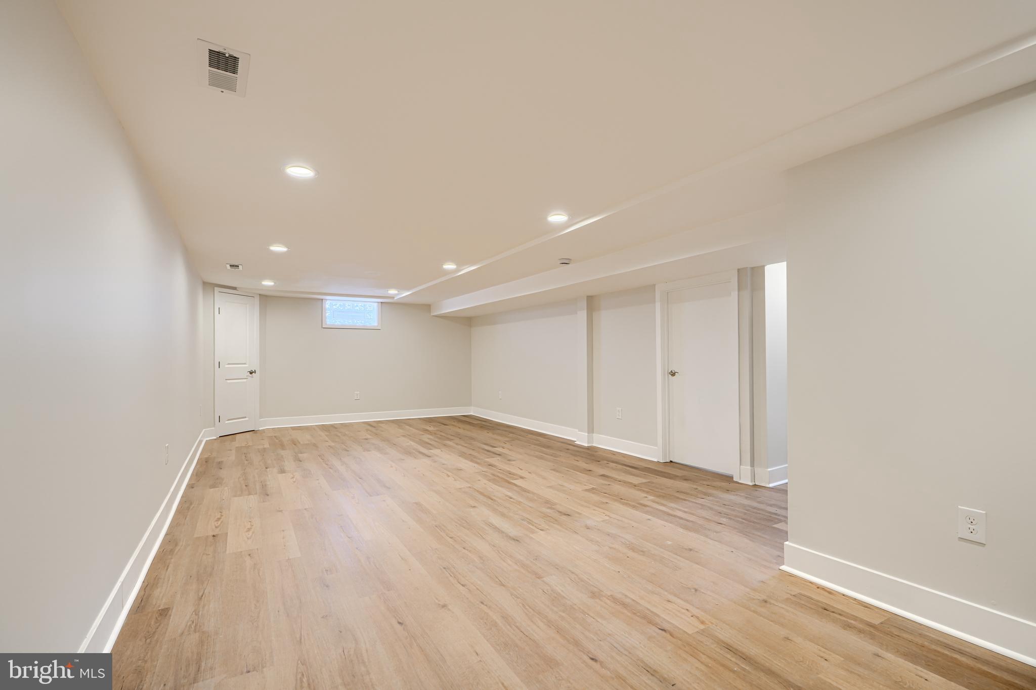 1005 DONINGTON CIRCLE