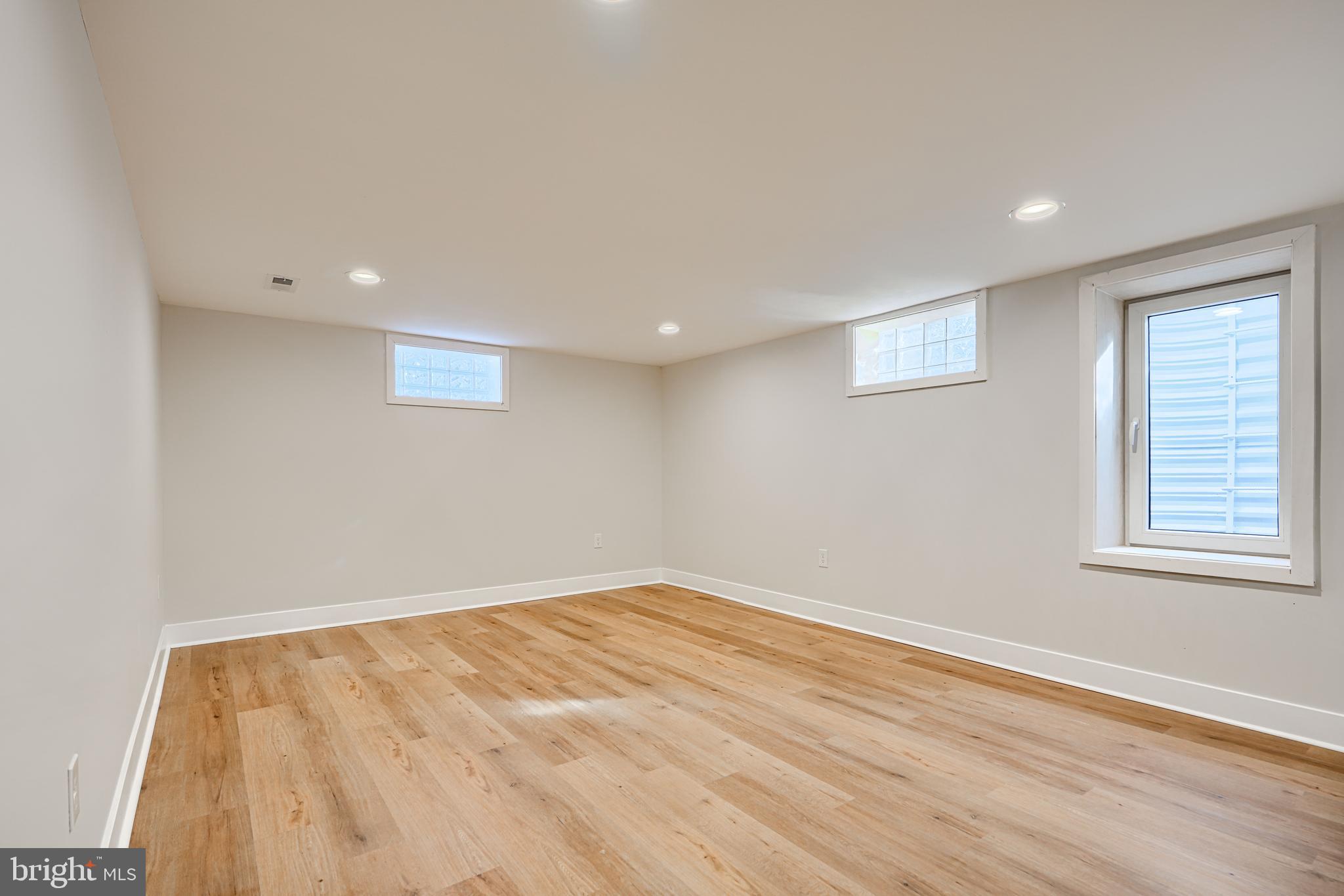 1005 DONINGTON CIRCLE