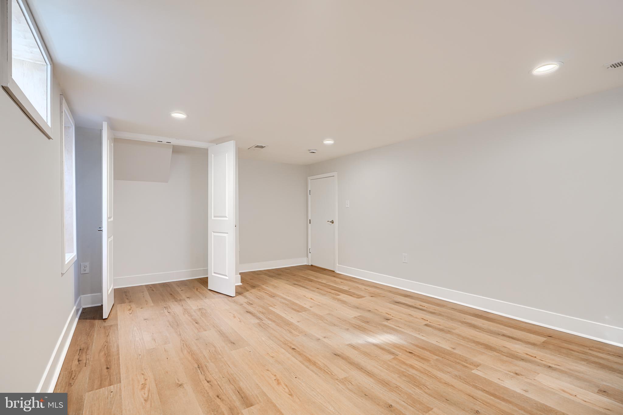 1005 DONINGTON CIRCLE