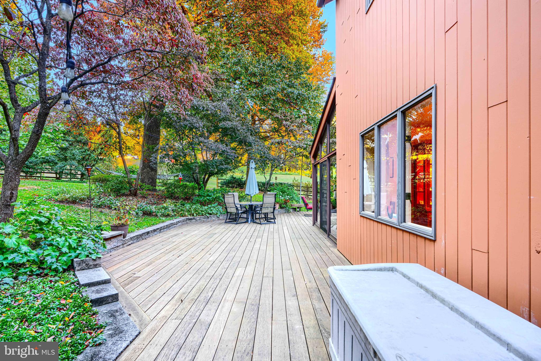 613 W CHESAPEAKE AVENUE