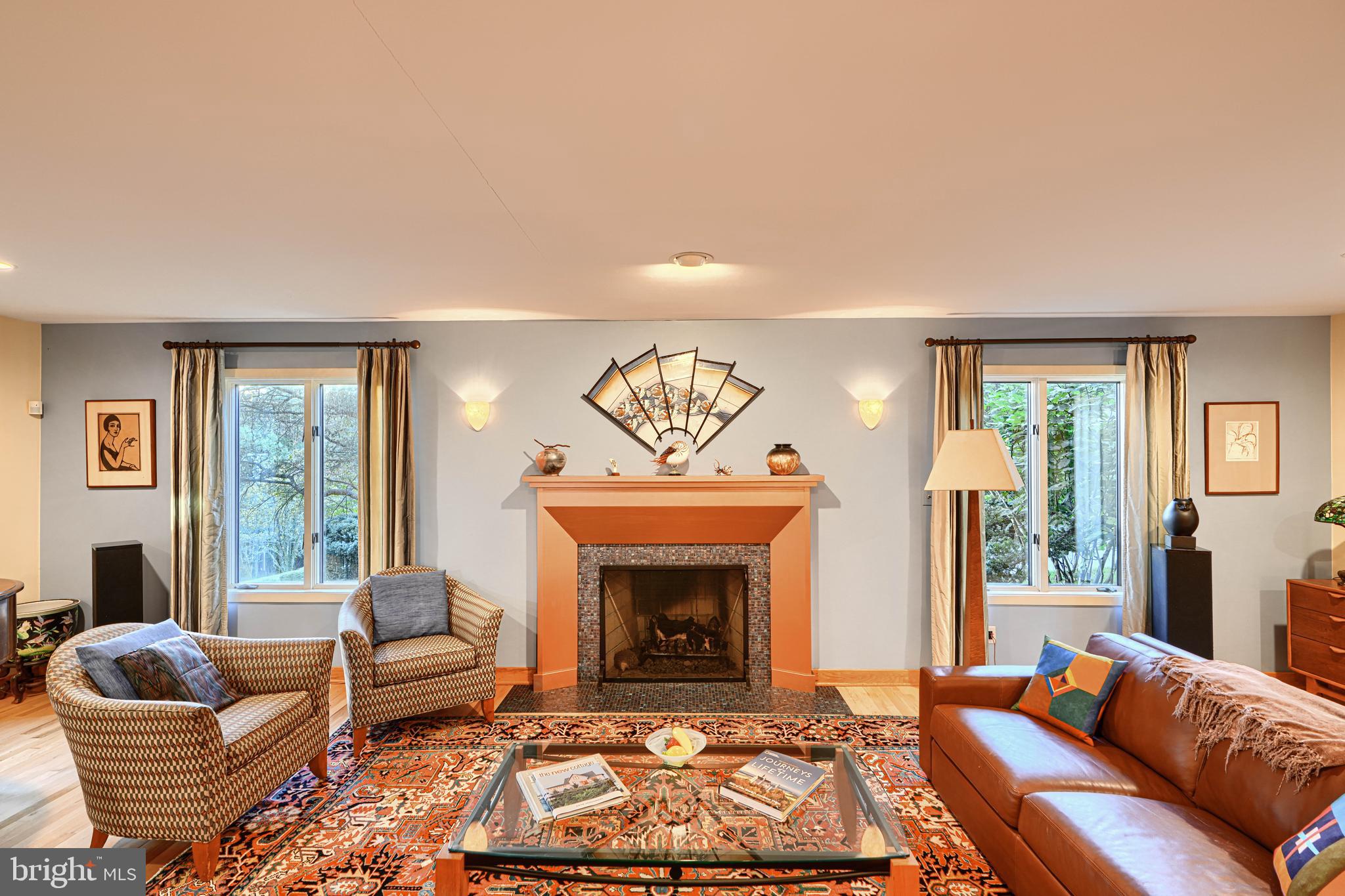 613 W CHESAPEAKE AVENUE