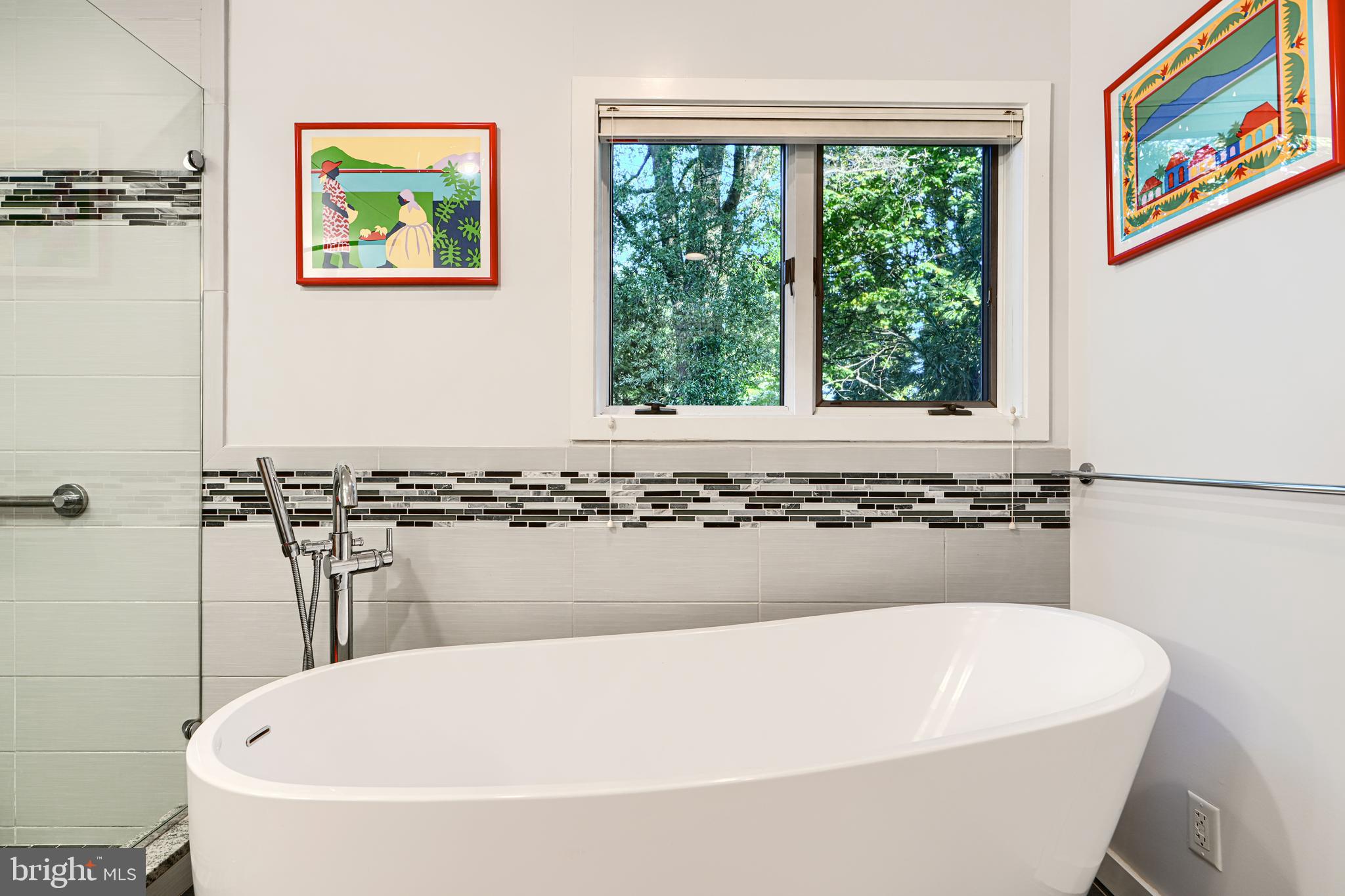 613 W CHESAPEAKE AVENUE