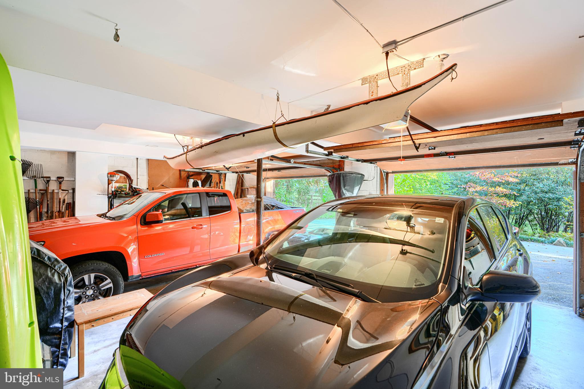 613 W CHESAPEAKE AVENUE