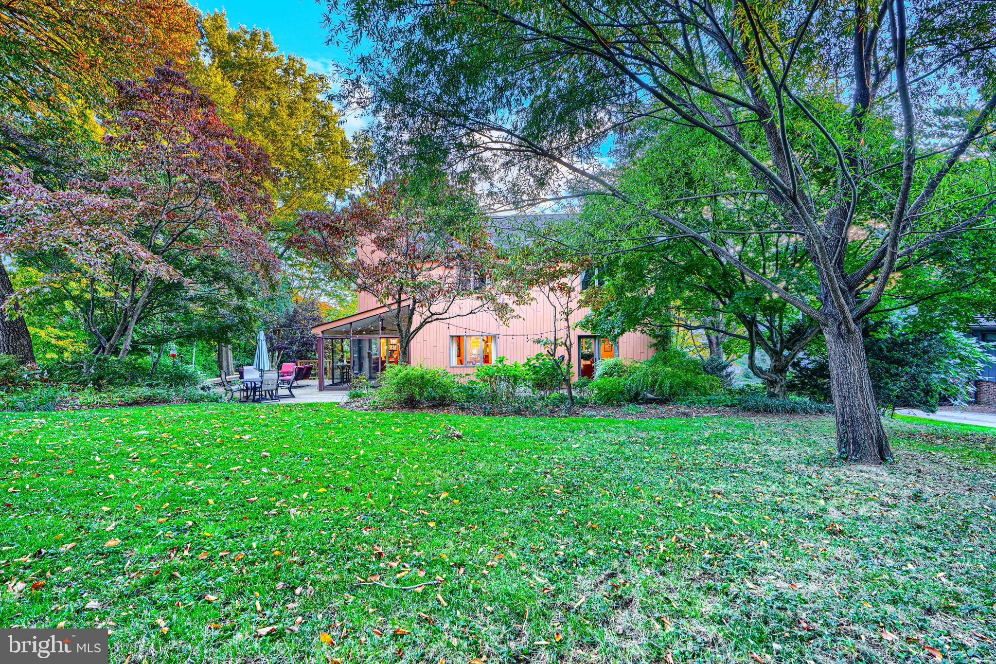 613 W CHESAPEAKE AVENUE