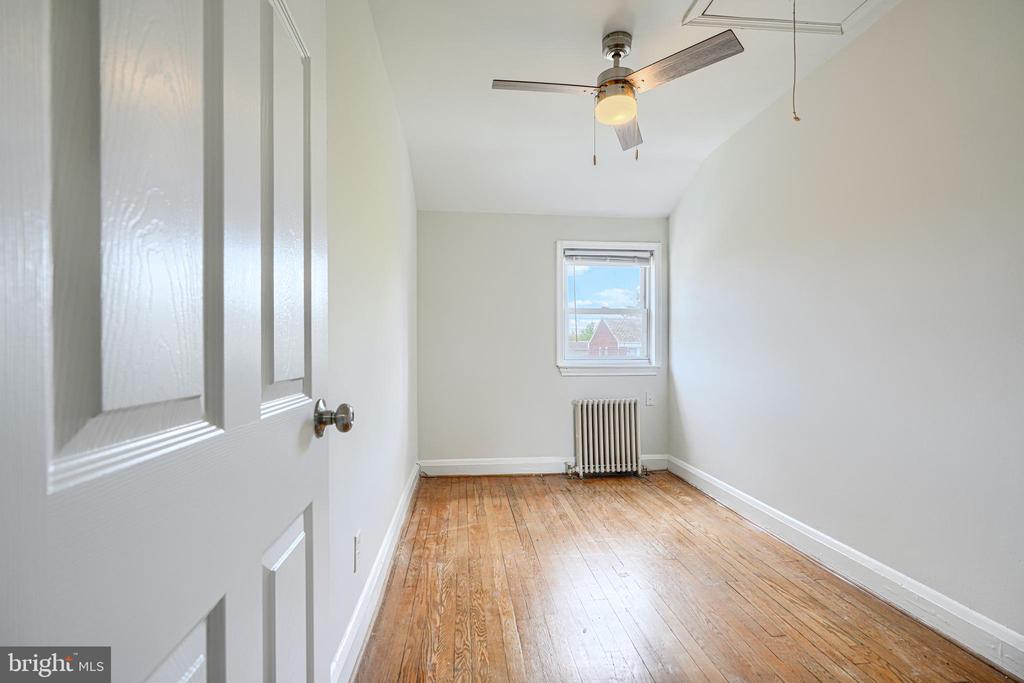 227 LINDEN AVENUE