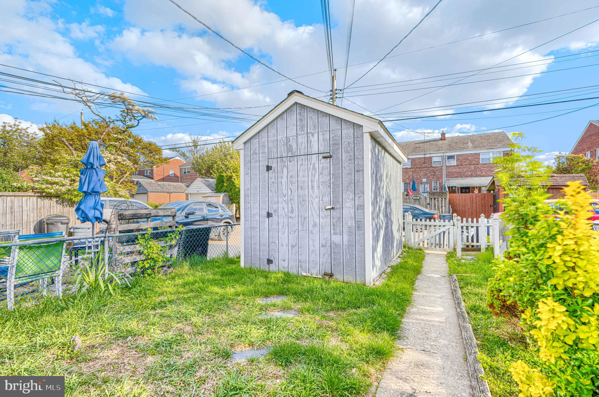 227 LINDEN AVENUE