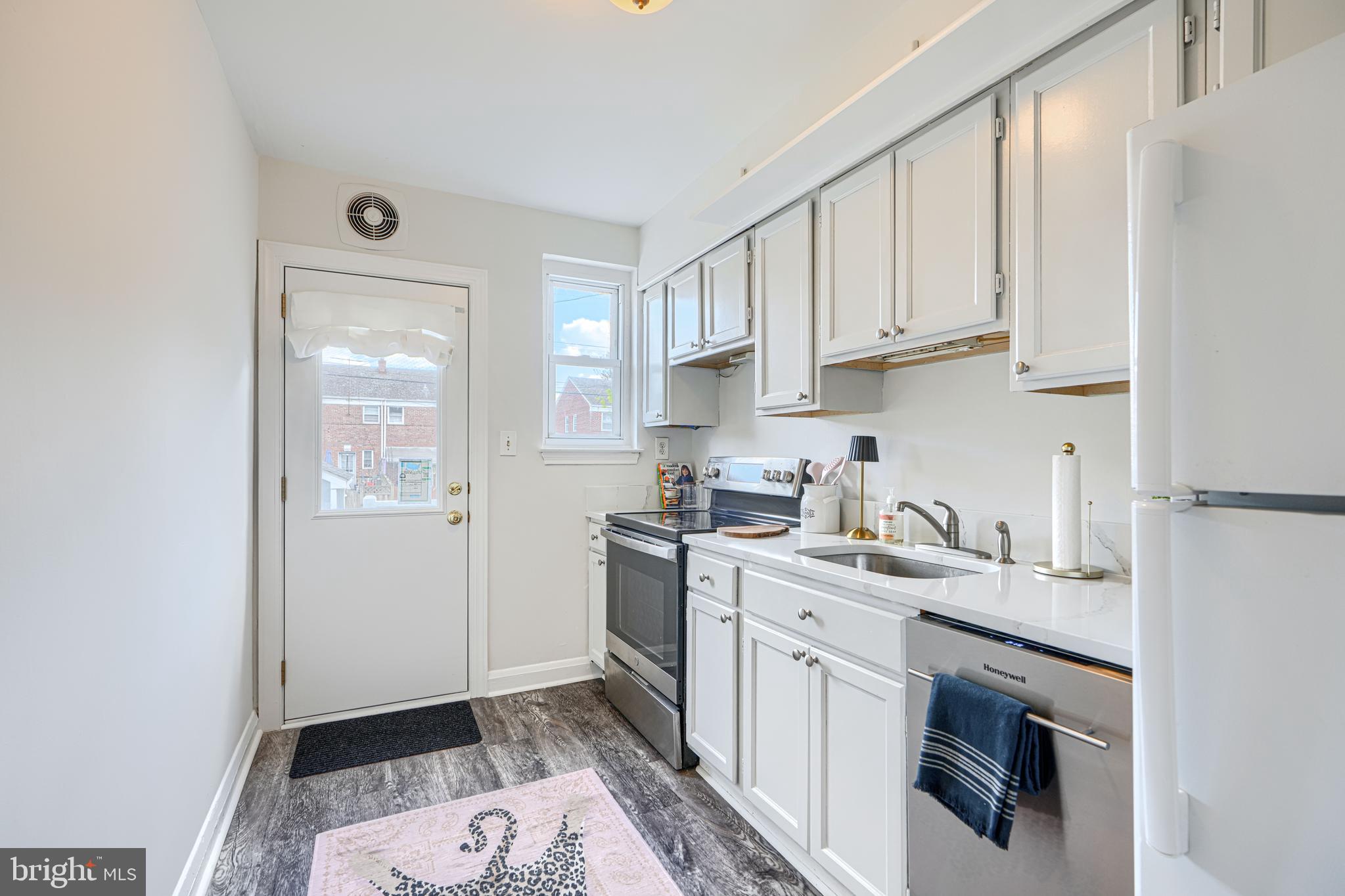 227 LINDEN AVENUE