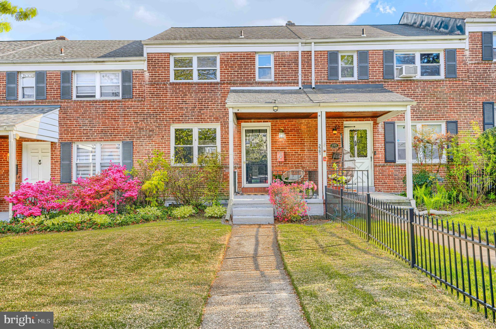 227 LINDEN AVENUE