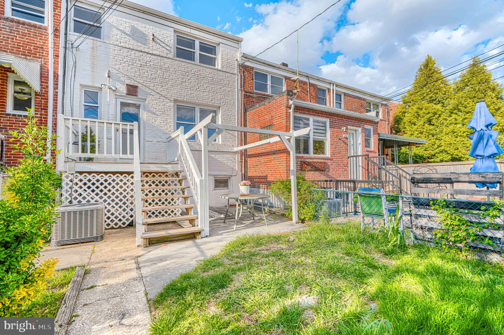 227 LINDEN AVENUE