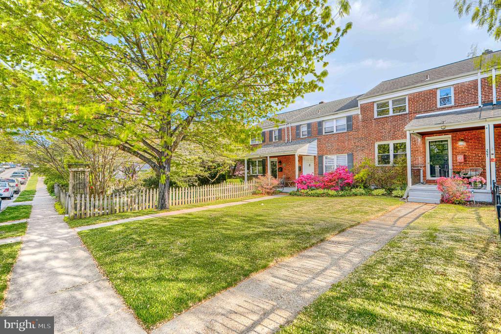 227 LINDEN AVENUE