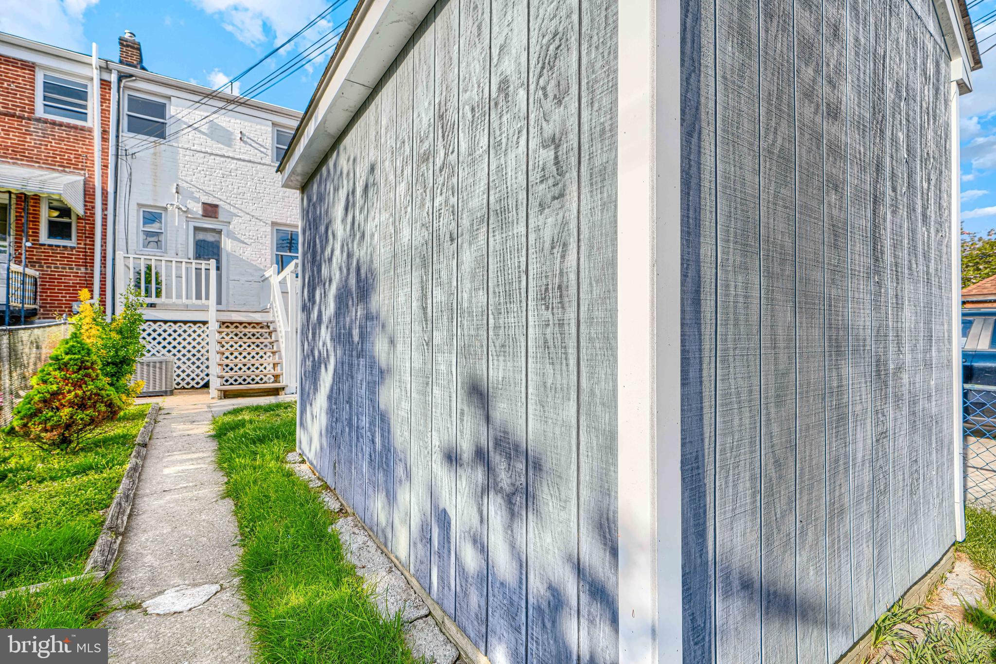 227 LINDEN AVENUE