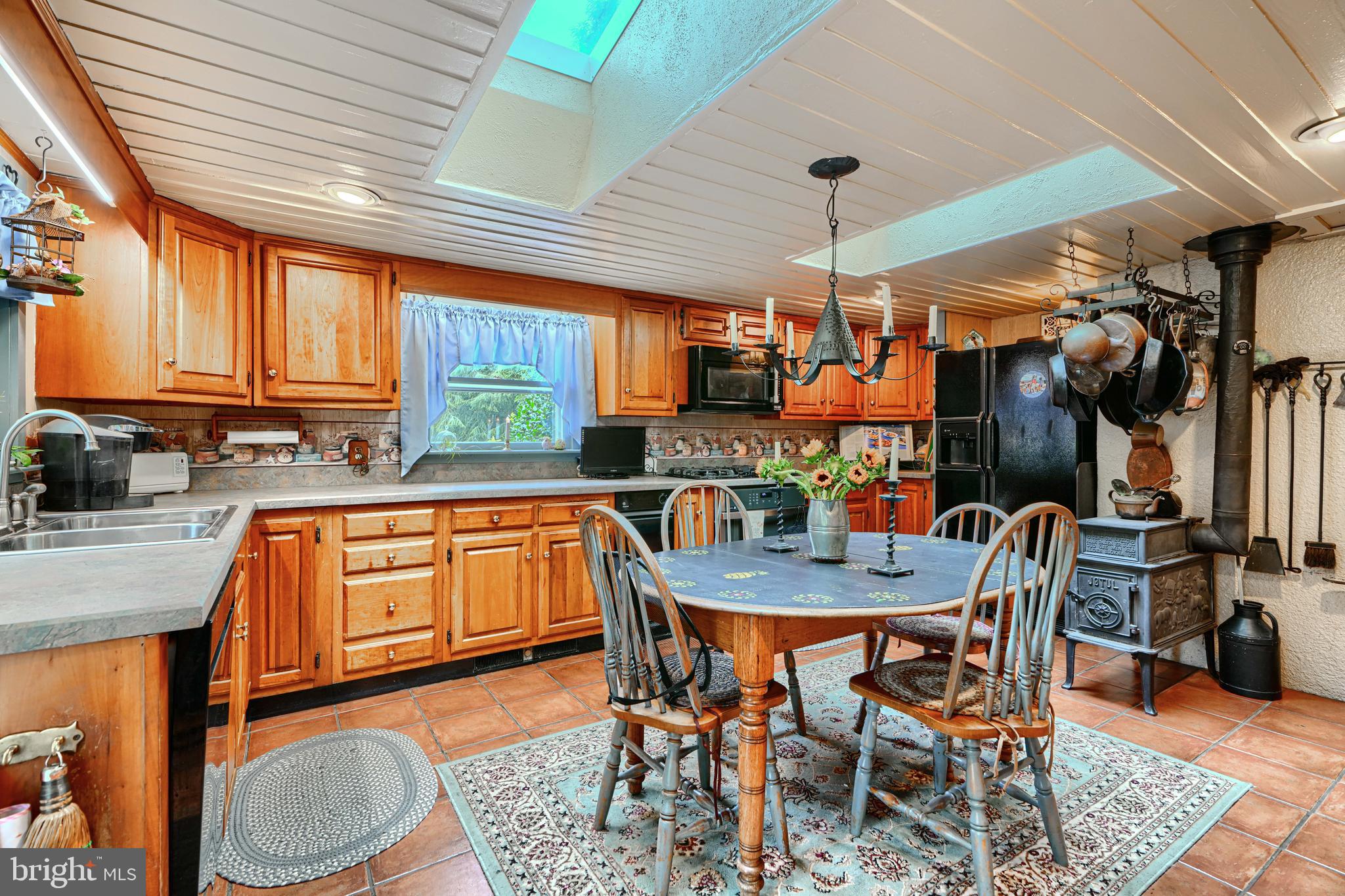 4510 COUNTRYSIDE LANE