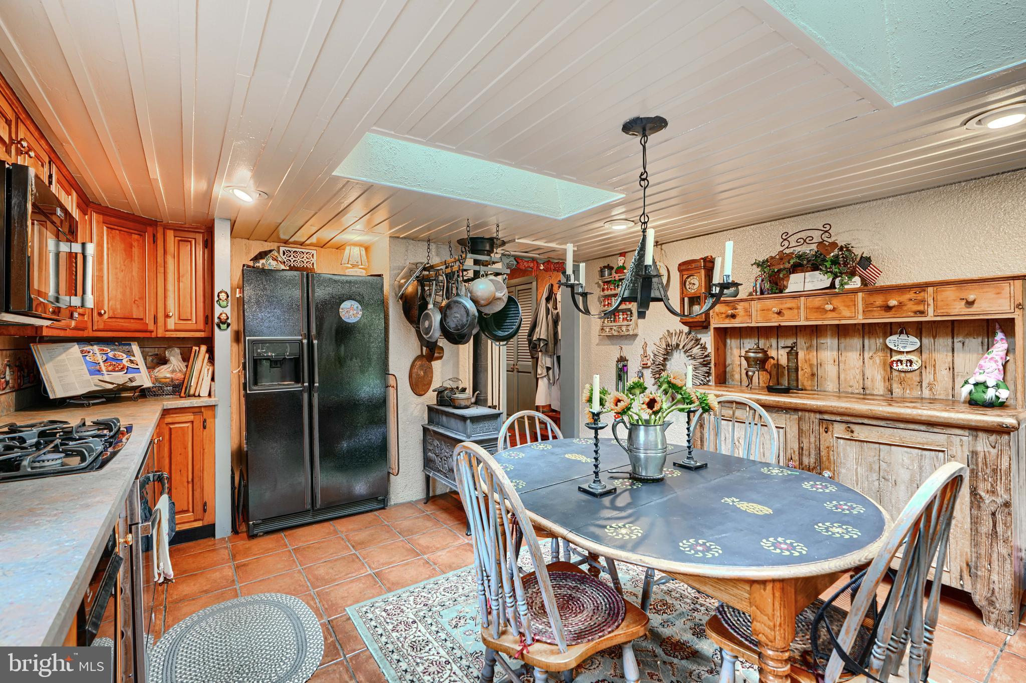 4510 COUNTRYSIDE LANE