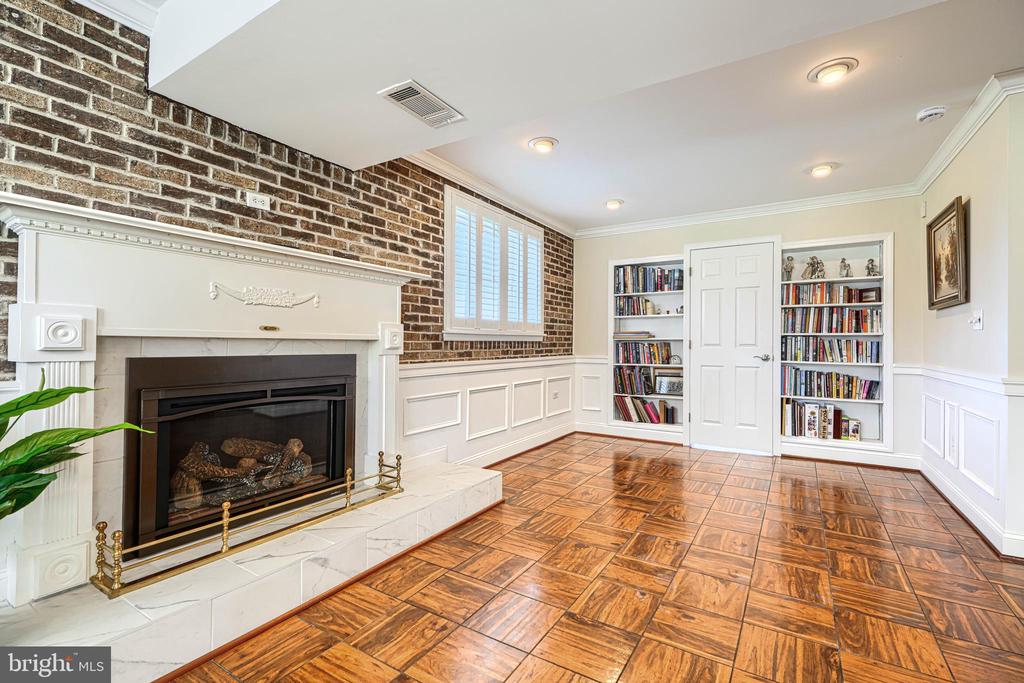 16104 CARROLL ROAD