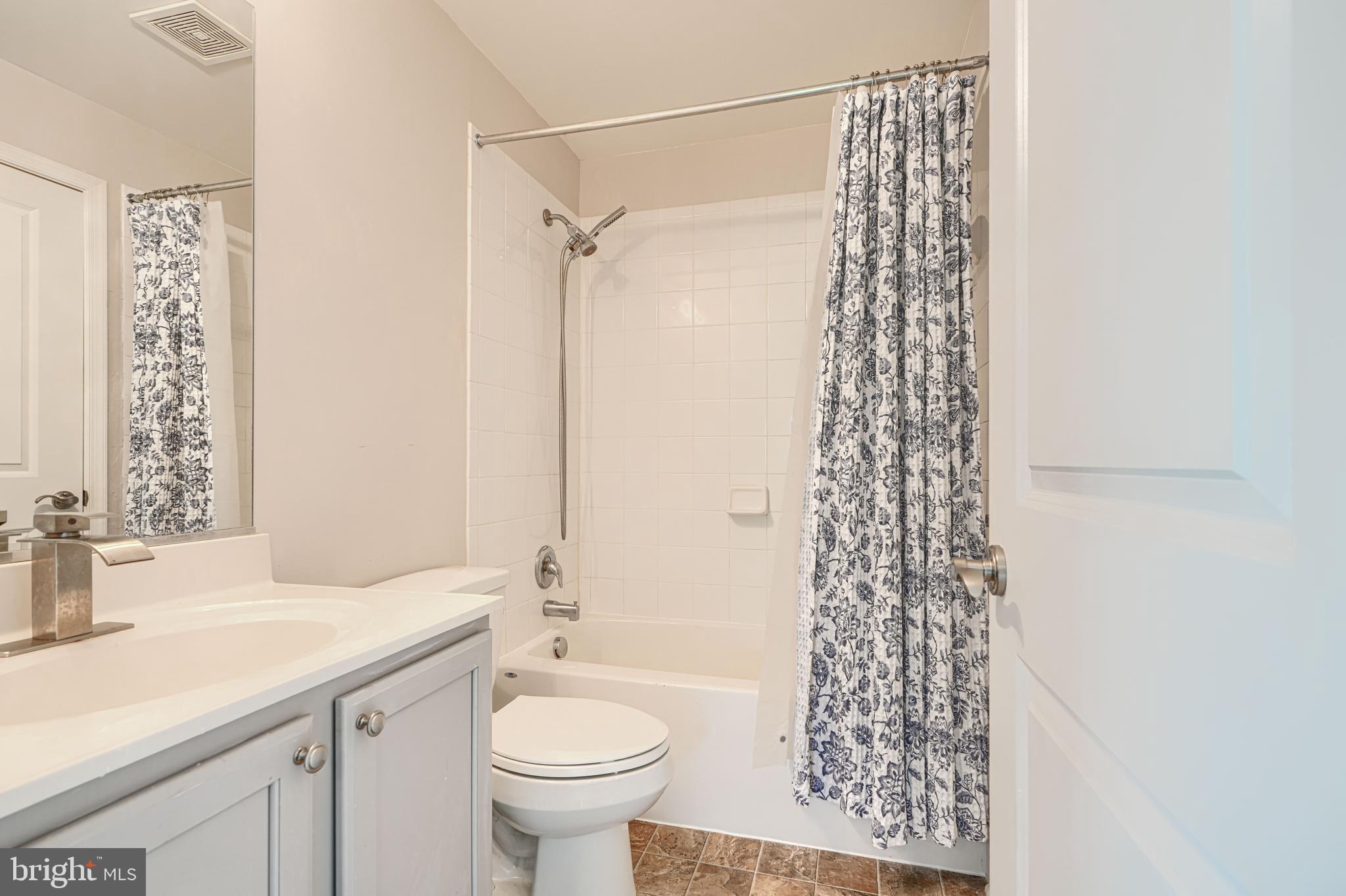 3825 JARRETTSVILLE PIKE