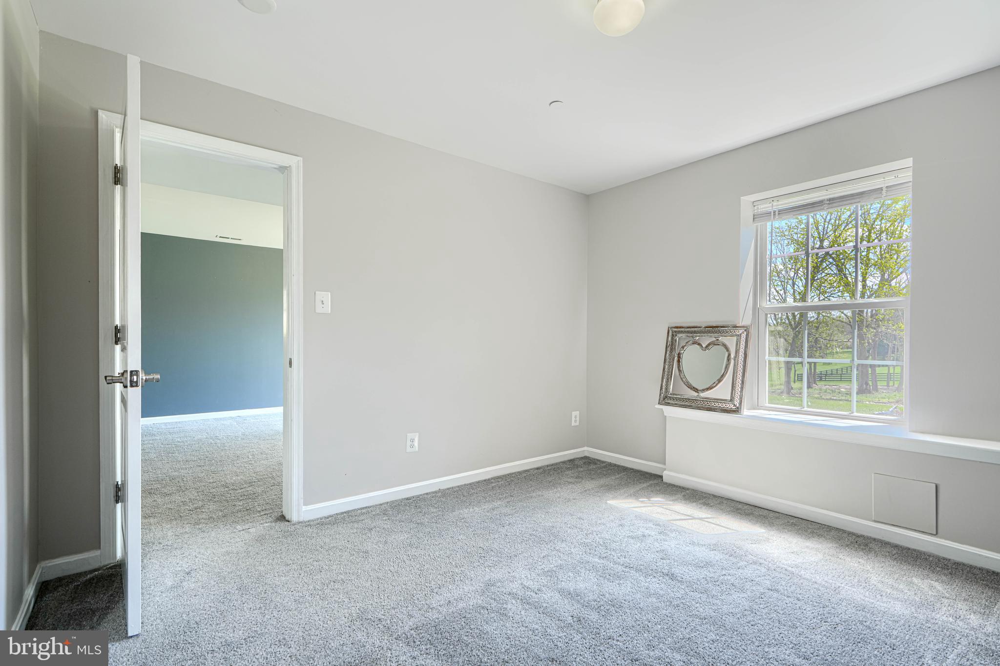 3825 JARRETTSVILLE PIKE