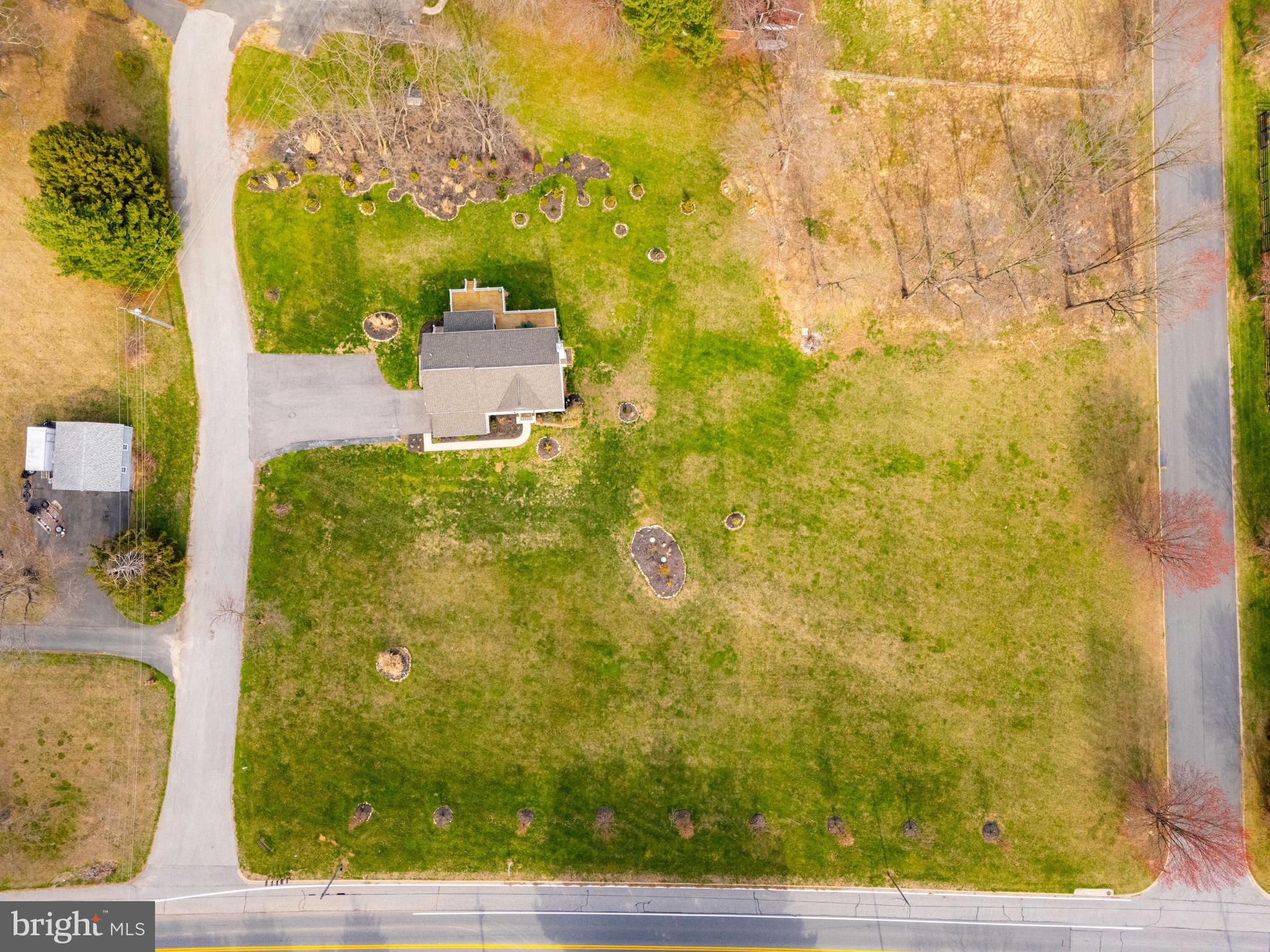 3825 JARRETTSVILLE PIKE